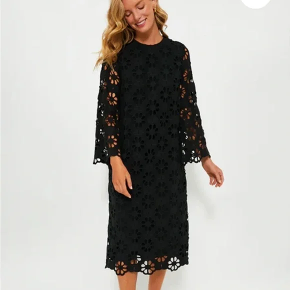 Tuckernuck Noir Eyelet Hutton Dress NWT - Picture 2 of 8
